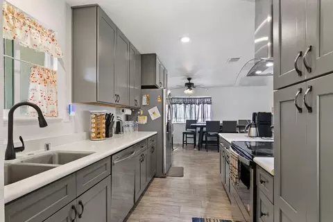 1904 Hunt Ave, Modesto, CA 95350 photo 6