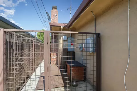 Exterior - 1133 S Orange Ave, Lodi, CA 95240 photo 10 of 11
