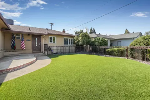Exterior - 1133 S Orange Ave, Lodi, CA 95240 photo 2 of 11