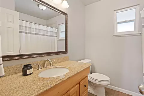 Bath - 1133 S Orange Ave, Lodi, CA 95240 photo 1 of 3