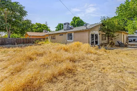 1120 Petaluma Dr, Modesto, CA 95351 photo 4