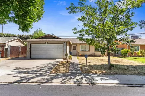 1120 Petaluma Dr, Modesto, CA 95351 photo 2