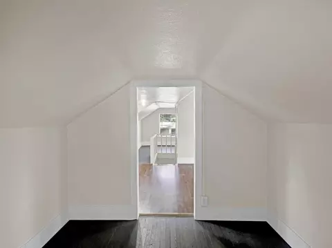 Entry Way - 613 14th St, Modesto, CA 95354 photo 2 of 3