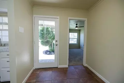 2020 Preston Ln, Modesto, CA 95355 photo 5