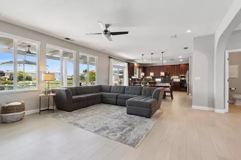 3021 Edgeview Dr, Modesto, CA 95355 photo 16