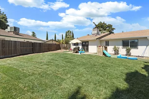800 Buckingham Dr, Manteca, CA 95336 photo 31