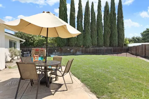 800 Buckingham Dr, Manteca, CA 95336 photo 34