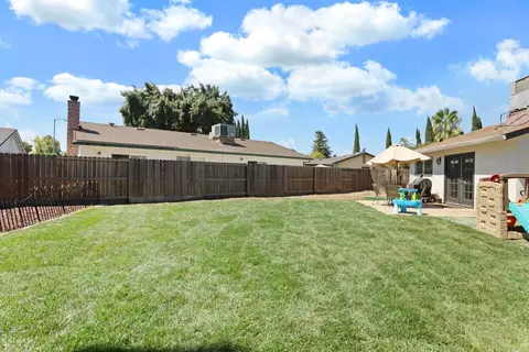 800 Buckingham Dr, Manteca, CA 95336 photo 32