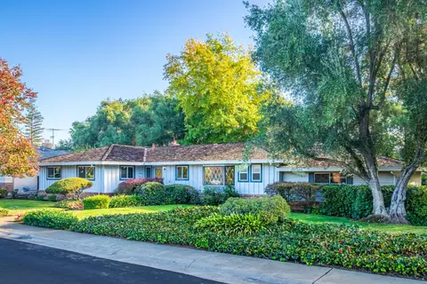 Exterior - 1510 Barnett Cir, Carmichael, CA 95608 photo 2 of 10
