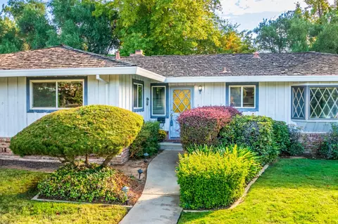 Exterior - 1510 Barnett Cir, Carmichael, CA 95608 photo 4 of 10