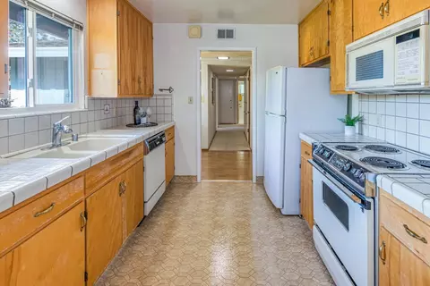 Kitchen - 1510 Barnett Cir, Carmichael, CA 95608 photo 2 of 3