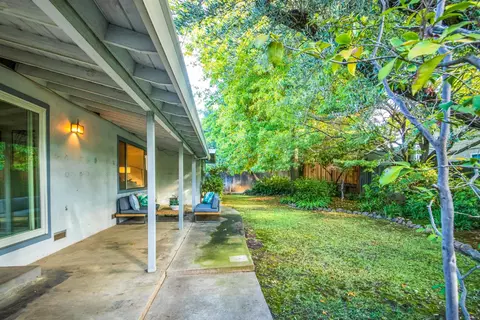 Exterior - 1510 Barnett Cir, Carmichael, CA 95608 photo 6 of 10