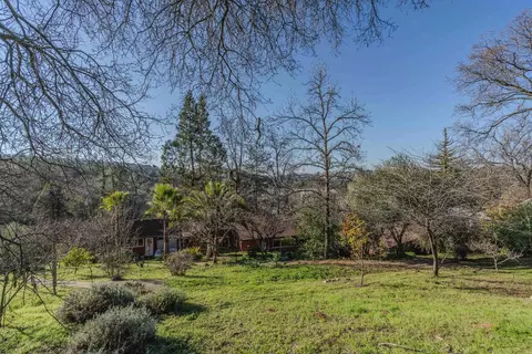 Exterior - 40 Greenstone Ter, Sutter Creek, CA 95685 photo 10 of 12