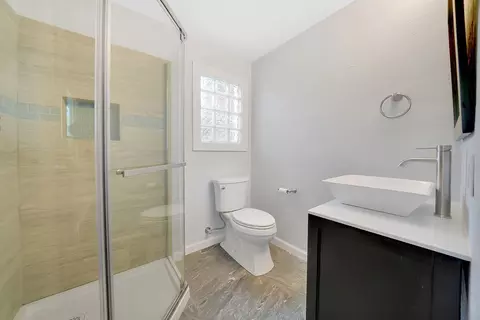 Bath - 40 Greenstone Ter, Sutter Creek, CA 95685 photo 1 of 2