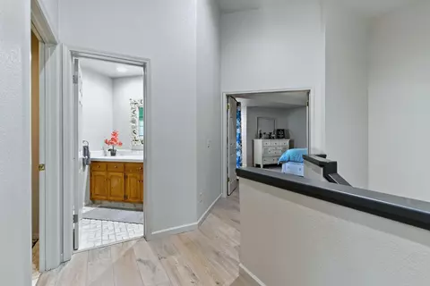 Entry Way - 1132 Rivergate Dr #13, Lodi, CA 95240 photo 6 of 7
