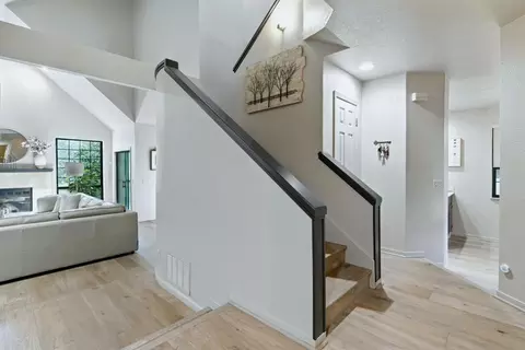 Entry Way - 1132 Rivergate Dr #13, Lodi, CA 95240 photo 4 of 7