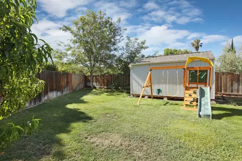 Exterior - 1600 Smokey Ln, Tracy, CA 95376 photo 13 of 13