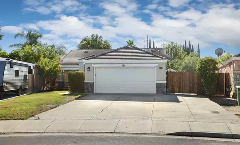 Exterior - 1600 Smokey Ln, Tracy, CA 95376 photo 4 of 13