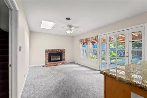 406 Whitney St, Lodi, CA 95242 photo 8