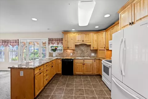 406 Whitney St, Lodi, CA 95242 photo 4