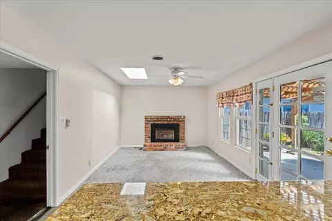406 Whitney St, Lodi, CA 95242 photo 7