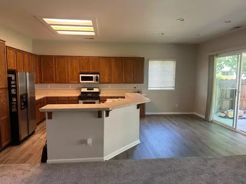 4220 Laguna Seca Ct, Modesto, CA 95356 photo 3