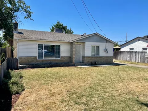 2017 Edmart St, Escalon, CA 95320 photo 3
