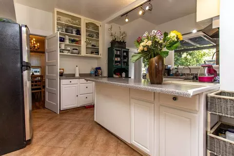 301 N High St, Modesto, CA 95354 photo 22