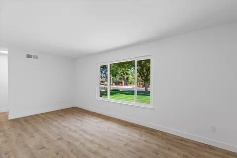 917 Rose Ave, Modesto, CA 95355 photo 9
