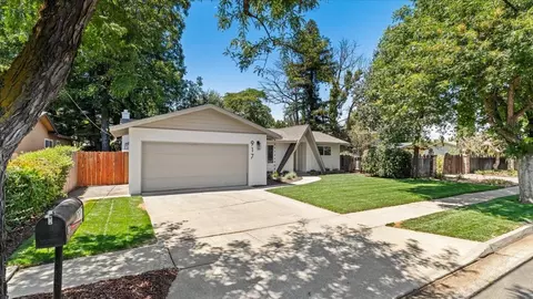 917 Rose Ave, Modesto, CA 95355 photo 3