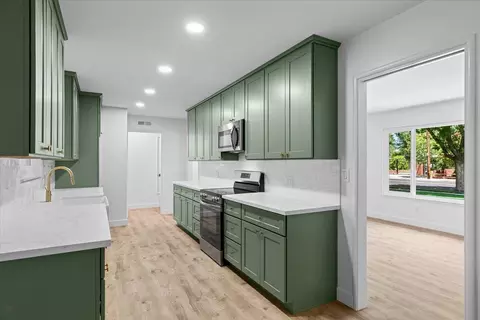 917 Rose Ave, Modesto, CA 95355 photo 13