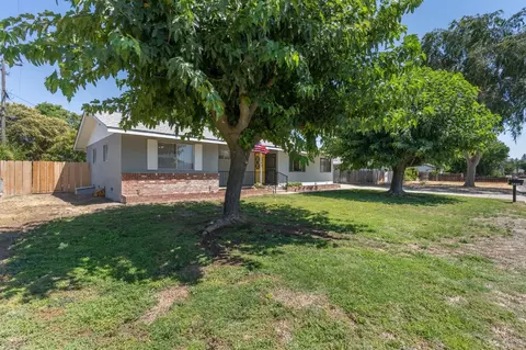 3242 Laura Ave, Merced, CA 95340 photo 2