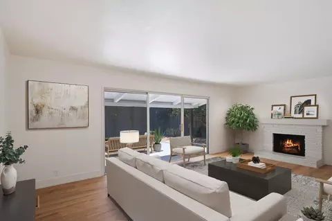 Living - 1536 Hialeah Dr, Modesto, CA 95350 photo 1 of 2