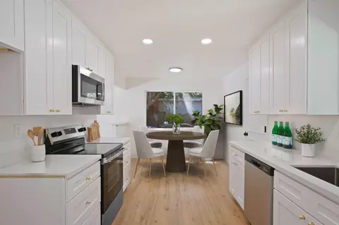 Kitchen - 1536 Hialeah Dr, Modesto, CA 95350 photo 1 of 2