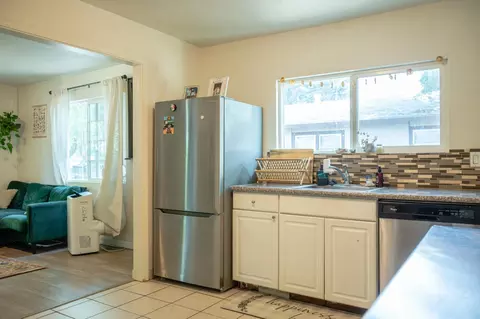911 Oregon St, Gridley, CA 95948 photo 5