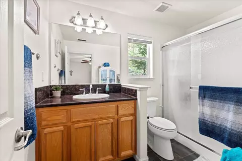 Bath - 397 Washington Irving Dr, Colfax, CA 95713 photo 2 of 2