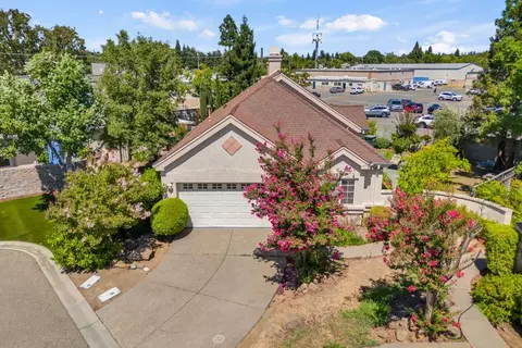 View/Area - 5127 Walnut Pointe Ln, Carmichael, CA 95608 photo 2 of 6