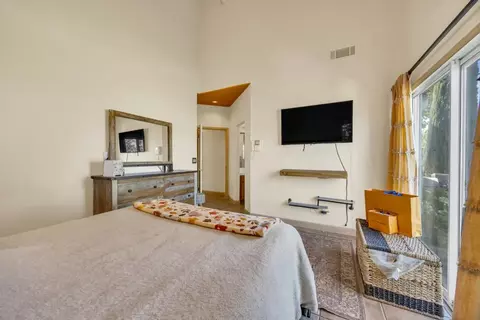 Bedroom - 5127 Walnut Pointe Ln, Carmichael, CA 95608 photo 6 of 6