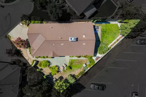 View/Area - 5127 Walnut Pointe Ln, Carmichael, CA 95608 photo 1 of 6