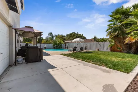 Exterior - 3629 Scenic Dr, Modesto, CA 95355 photo 6 of 12