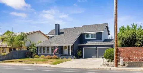 Exterior - 3629 Scenic Dr, Modesto, CA 95355 photo 2 of 12