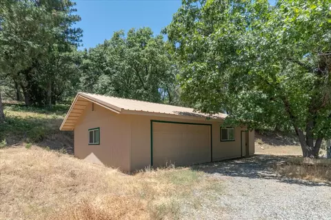 Exterior - 5502 Tonapah Rd, Murphys, CA 95247 photo 3 of 4