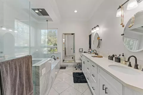 Bath - 3801 Val Verde Rd, Loomis, CA 95650 photo 3 of 7