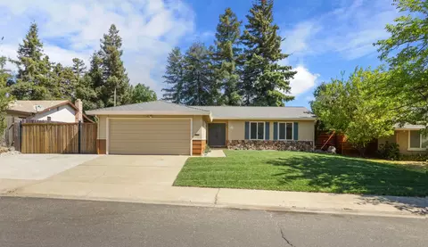 410 Dawnridge Rd, Roseville, CA 95678