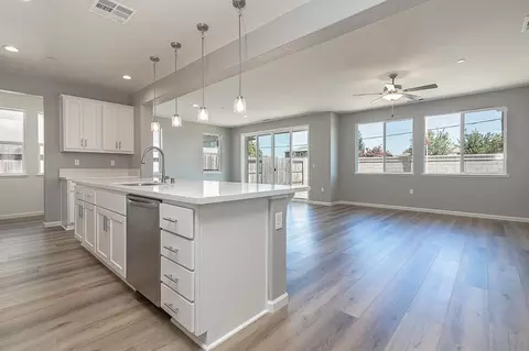 1325 Veteran St, Manteca, CA 95337 photo 12