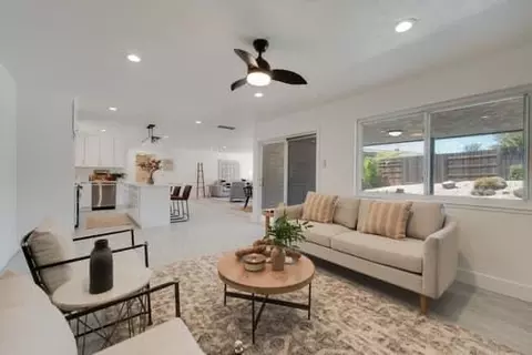 Living - 6931 Lincoln Ave, Carmichael, CA 95608 photo 5 of 5