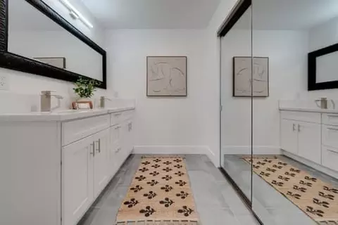 Bath - 6931 Lincoln Ave, Carmichael, CA 95608 photo 1 of 7