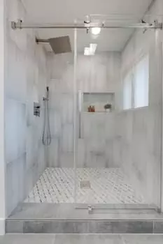 Bath - 6931 Lincoln Ave, Carmichael, CA 95608 photo 4 of 7
