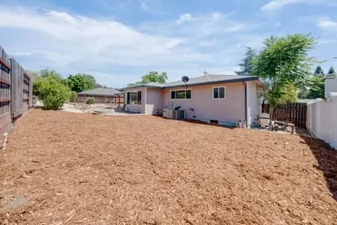 Exterior - 6931 Lincoln Ave, Carmichael, CA 95608 photo 7 of 7