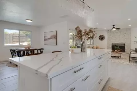 Kitchen - 6931 Lincoln Ave, Carmichael, CA 95608 photo 4 of 4